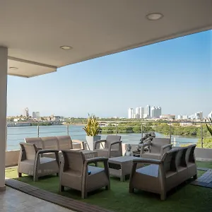 *** Aparthotel Bahia 79 Apartasuites Cerca Al Centro Colombia